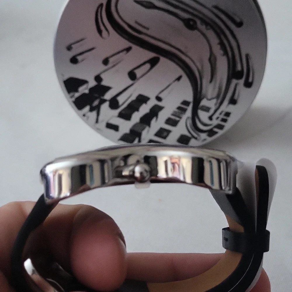 Salvador Dali Melting Clock Surreal Watch LARGE - Picture 5 of 9